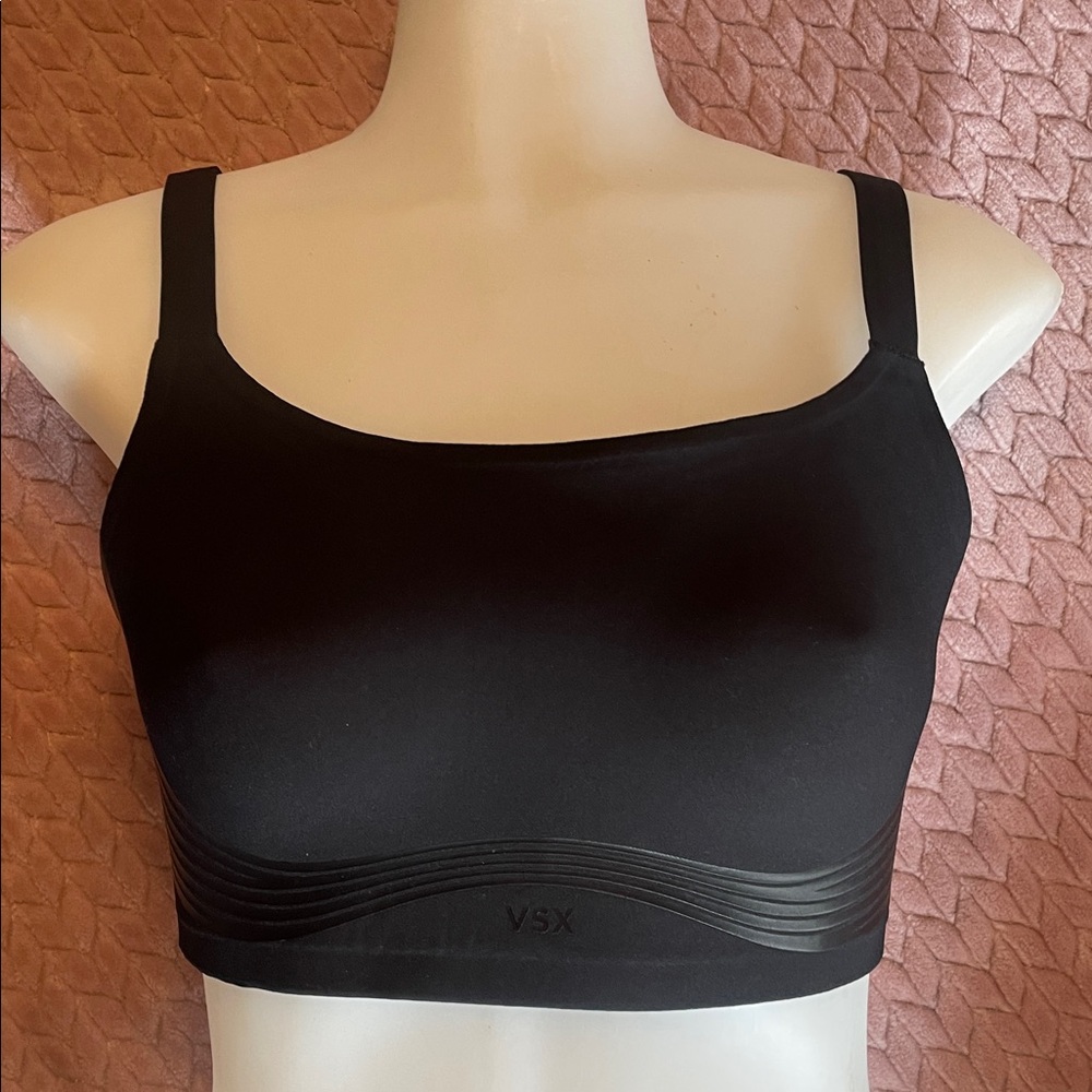 VSX Featherweight Sports Bra - size 34B